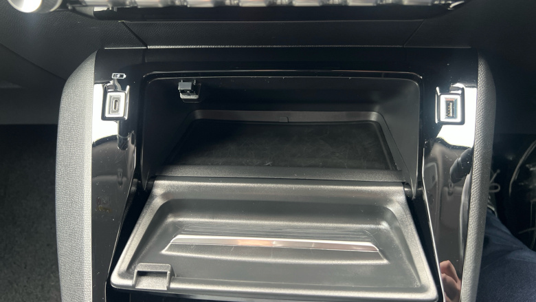 Peugeot 2008 1.2 PureTech Allure 5dr Petrol Estate